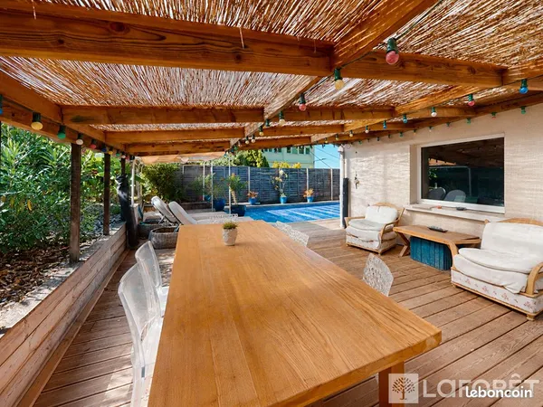 Propriété 9 pièces 287 m²