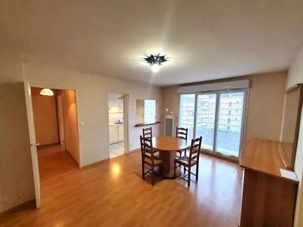 Appartement 2 pièces 45 m² env. avec emplacement parking privatif