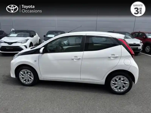 Toyota Aygo 1.0 vvt-i 72ch x-play 5p my21 — photo 13