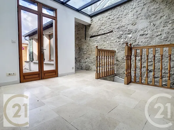 Maison 8 pièces 156 m²