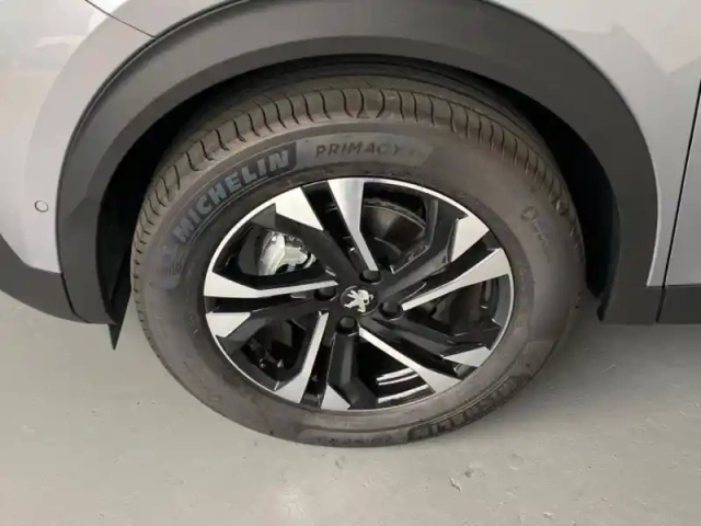 Peugeot 2008 1.2 puretech 130ch s&amp;s gt — photo 5