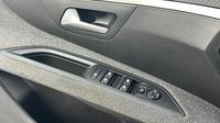 Peugeot 5008 1.2 PureTech 130ch S&S Style — photo 16