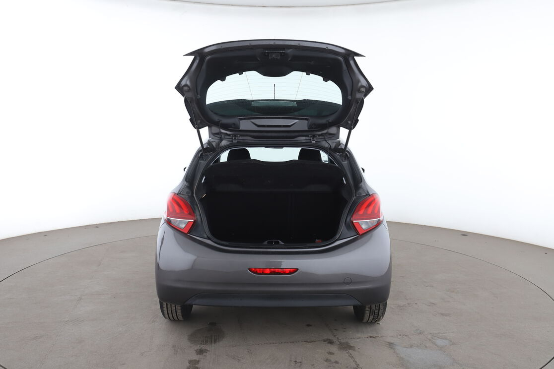 Peugeot 208 1.2 PureTech Active ETG5 — photo 15