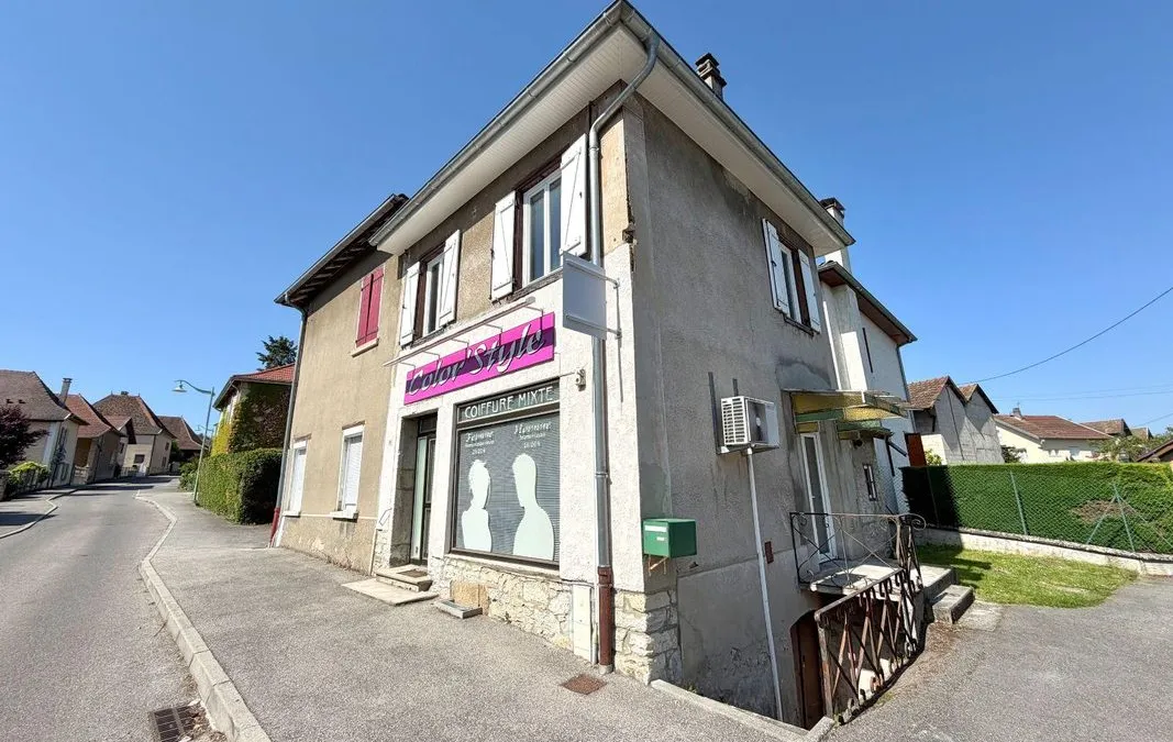 Photo 1