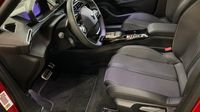 Peugeot 2008 e-2008 156ch GT — photo 9