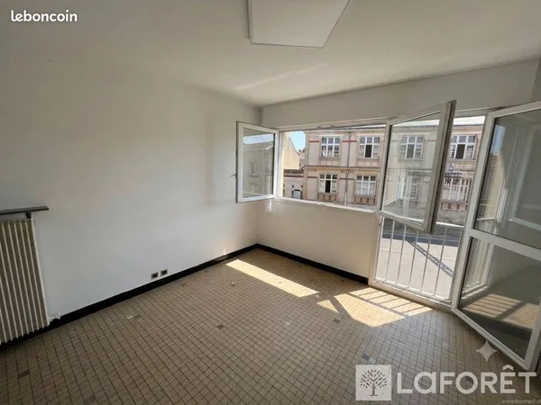 Studio 1 pièce 20 m²