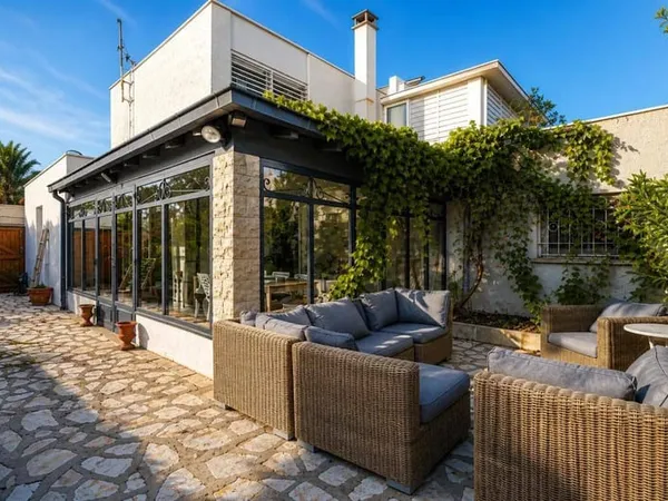 Maison 8 pièces 160 m²