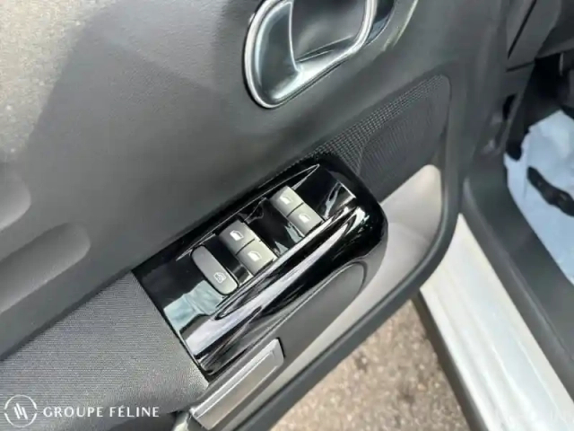 Citroën C3 1.2 puretech 110ch s&amp;s shine 120-123g — photo 12