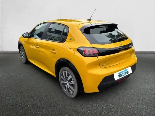 Peugeot 208 electrique 50 kwh 136ch — photo 7