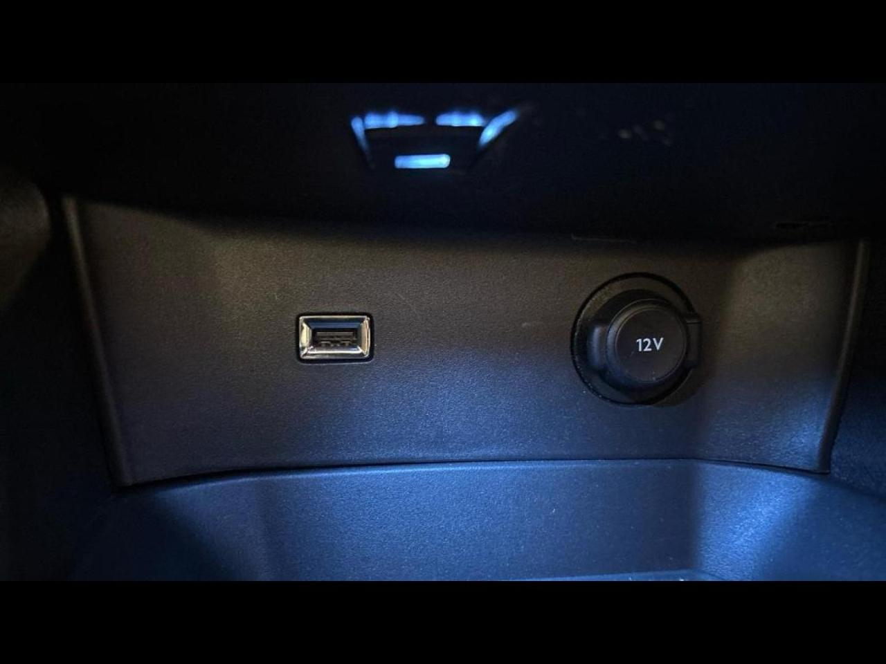 Peugeot 3008 1.5 bluehdi 130ch s&s allure pack eat8 — photo 30