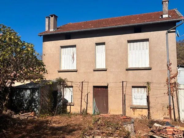 Maison à Castres - 220 m² avec combles aménageables - jardin - fort potentiel