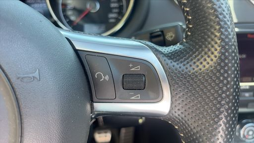 Audi TT Roadster 3.2 V6 250 Quattro - S Line – 2010 – 105196 km – Essence – Boîte Manuelle — photo 28