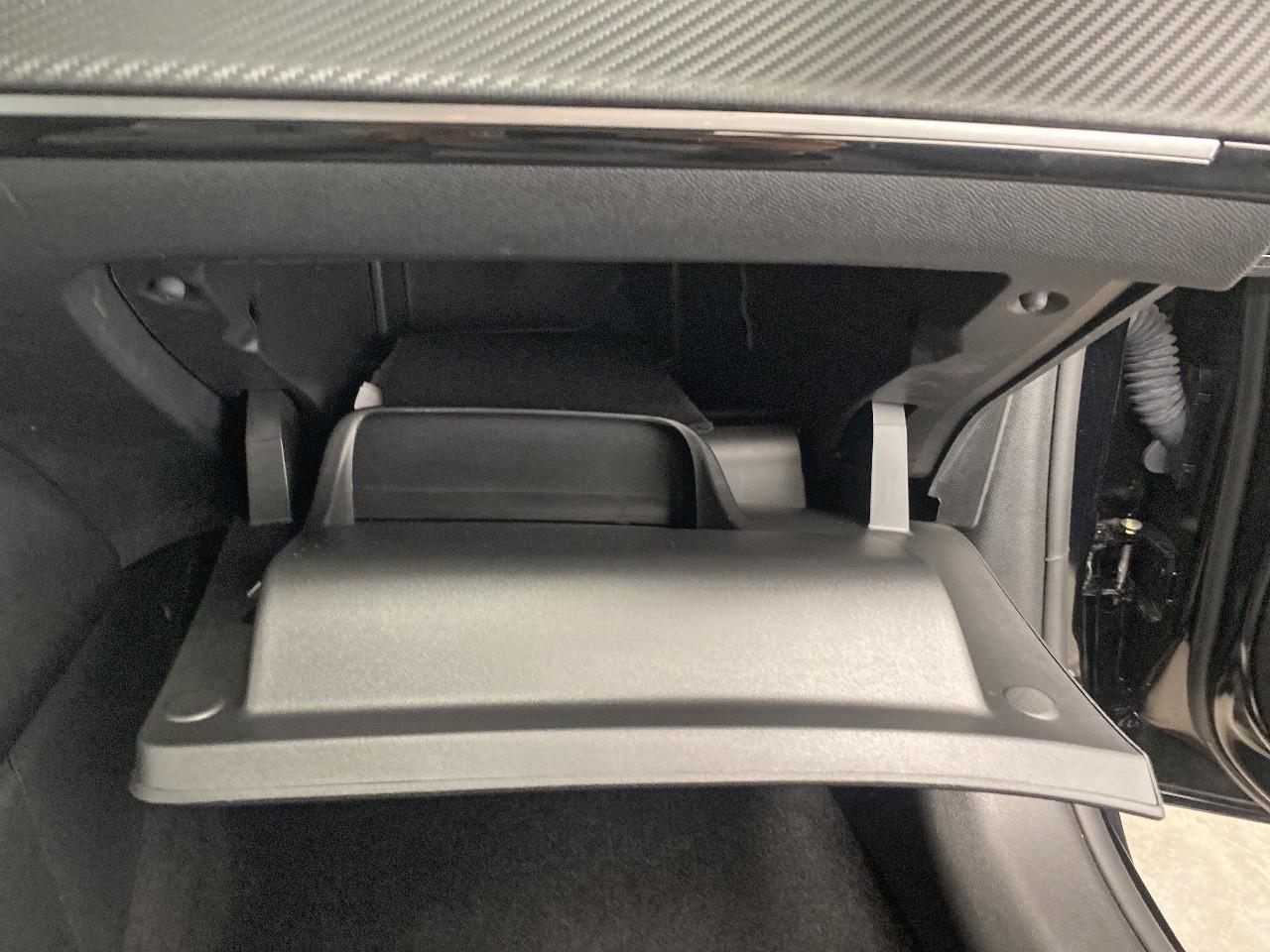 Peugeot 208 hybrid 110 ch e-dcs6 allure — photo 28