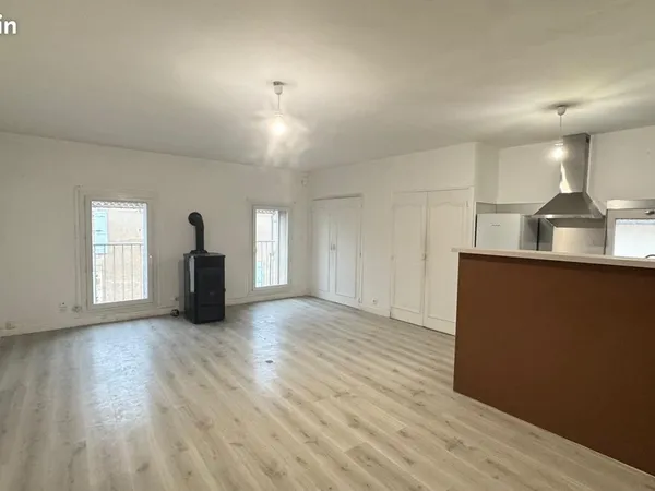 Pézenas - Appartement T3 74 m² + garage de 70 m² au coeur de ville