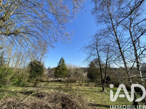 Terrain 688 m²