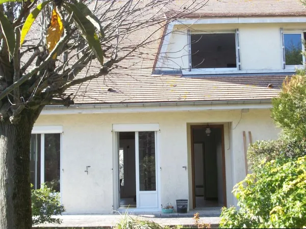 Maison individuelle quartier calme