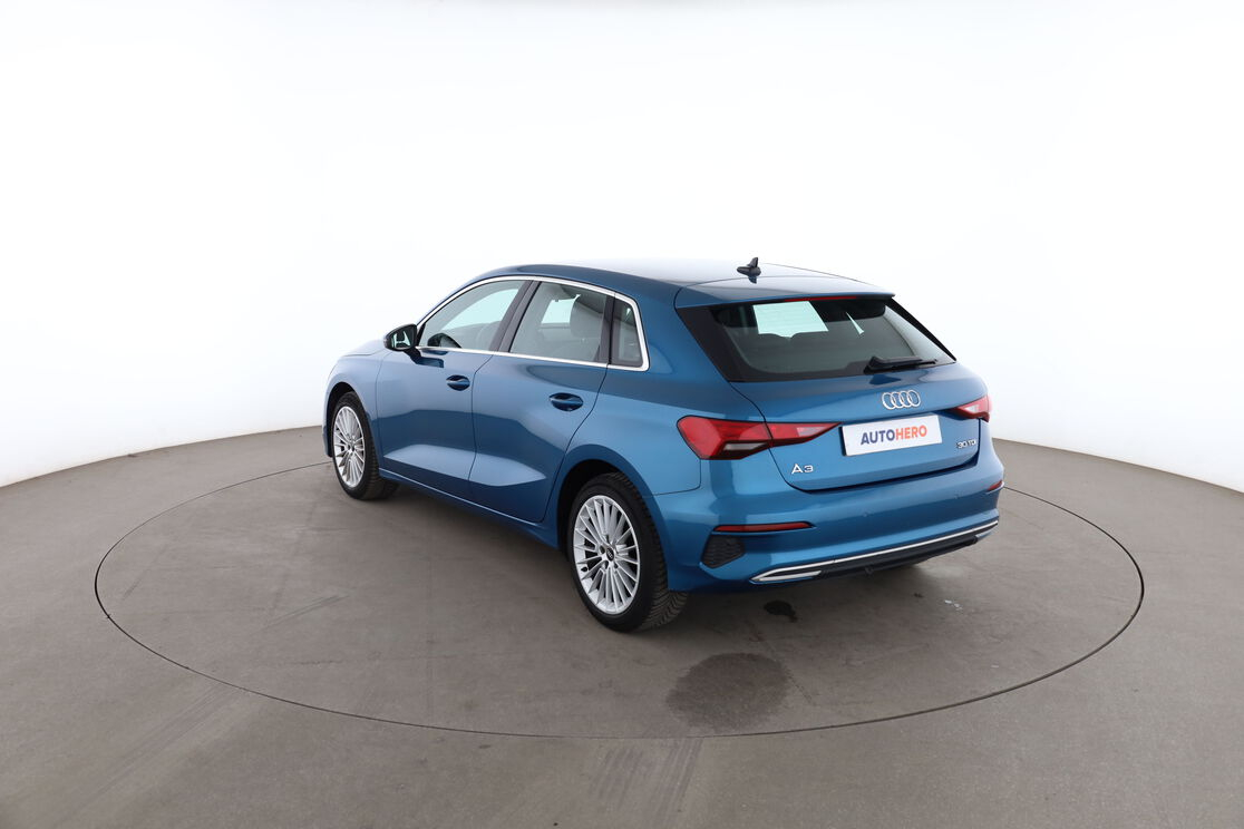 Audi A3 Sportback 30 TDI S Tronic 7 — photo 3