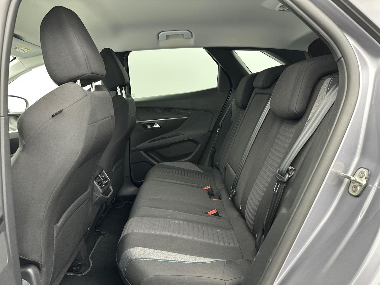 Peugeot 3008 puretech 130ch s&s eat8 style — photo 12
