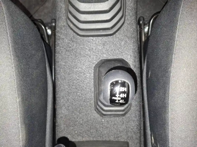 Suzuki Jimny 1.5 vvt 2 places — photo 25