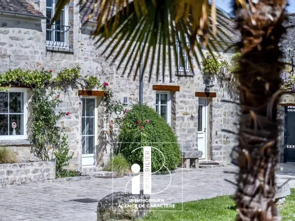 ARBONNE LA FORET - LONGERE DE 180m² AVEC DEPENDANCE de 55 m² ET JARDIN de 970m²