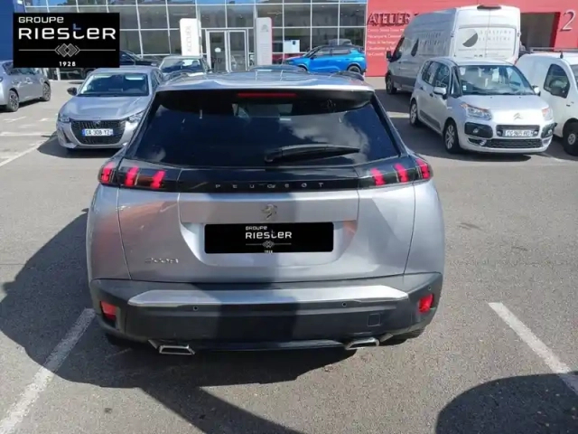 Peugeot 2008 puretech 130 s&amp;s eat8 — photo 17