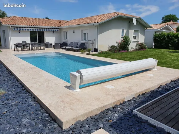 Location maison Contemporaine au mois