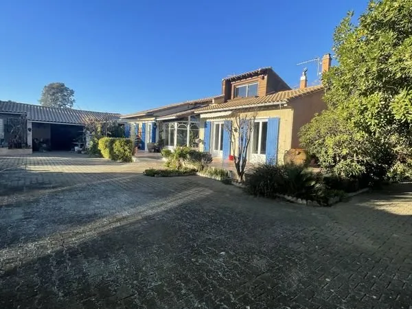 Maison 5 pièces 180 m²