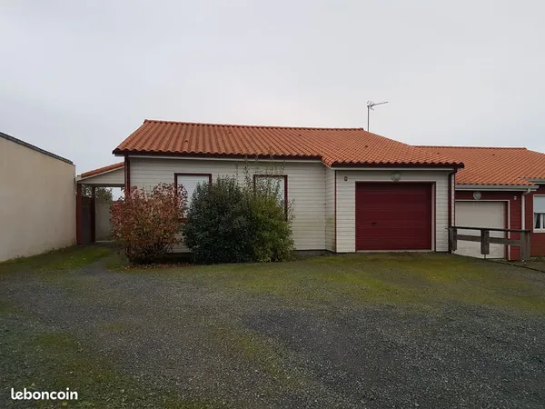 A louer maison en bois avec jardin La Guyonnière Montaigu Vendée
