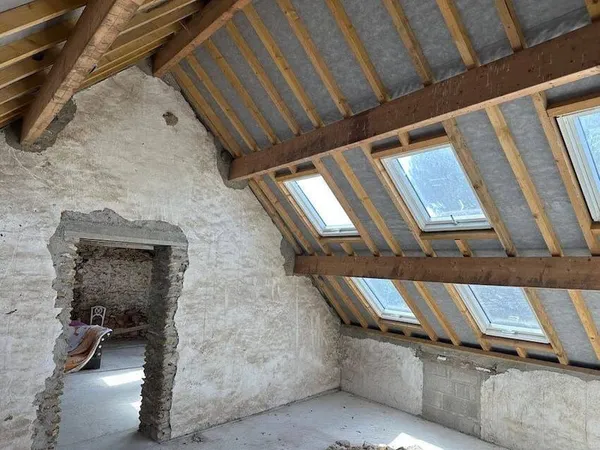 Bâtiment 150 m²