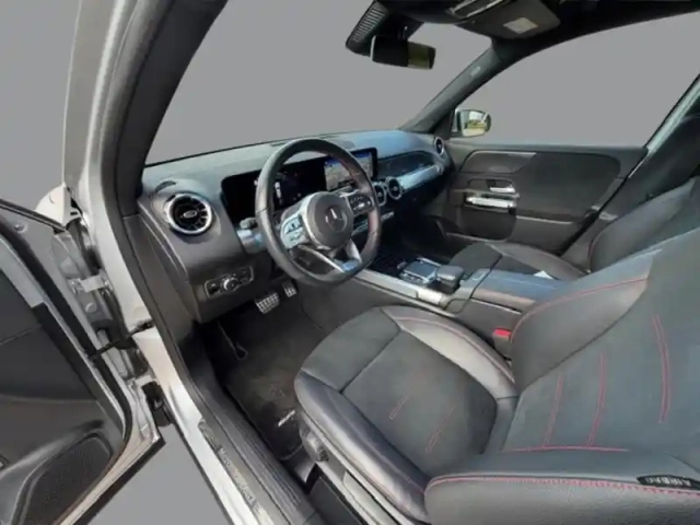 Mercedes Glb 220 d 4matic amg line — photo 4