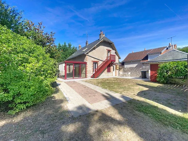 Maison 8 pièces 126 m²