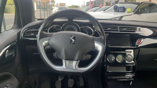 DS DS3 1.2 PureTech 110 - Connected Chic – 2018 – 122795 km – Essence – Boîte Manuelle — photo 43
