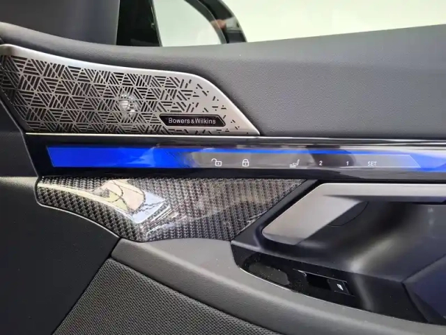 Bmw Serie 5 m5 touring phev 727 ch bva8 — photo 26