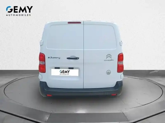 Citroën Jumpy e- cab approfondie m 100 kw batterie 75 kwh — photo 5