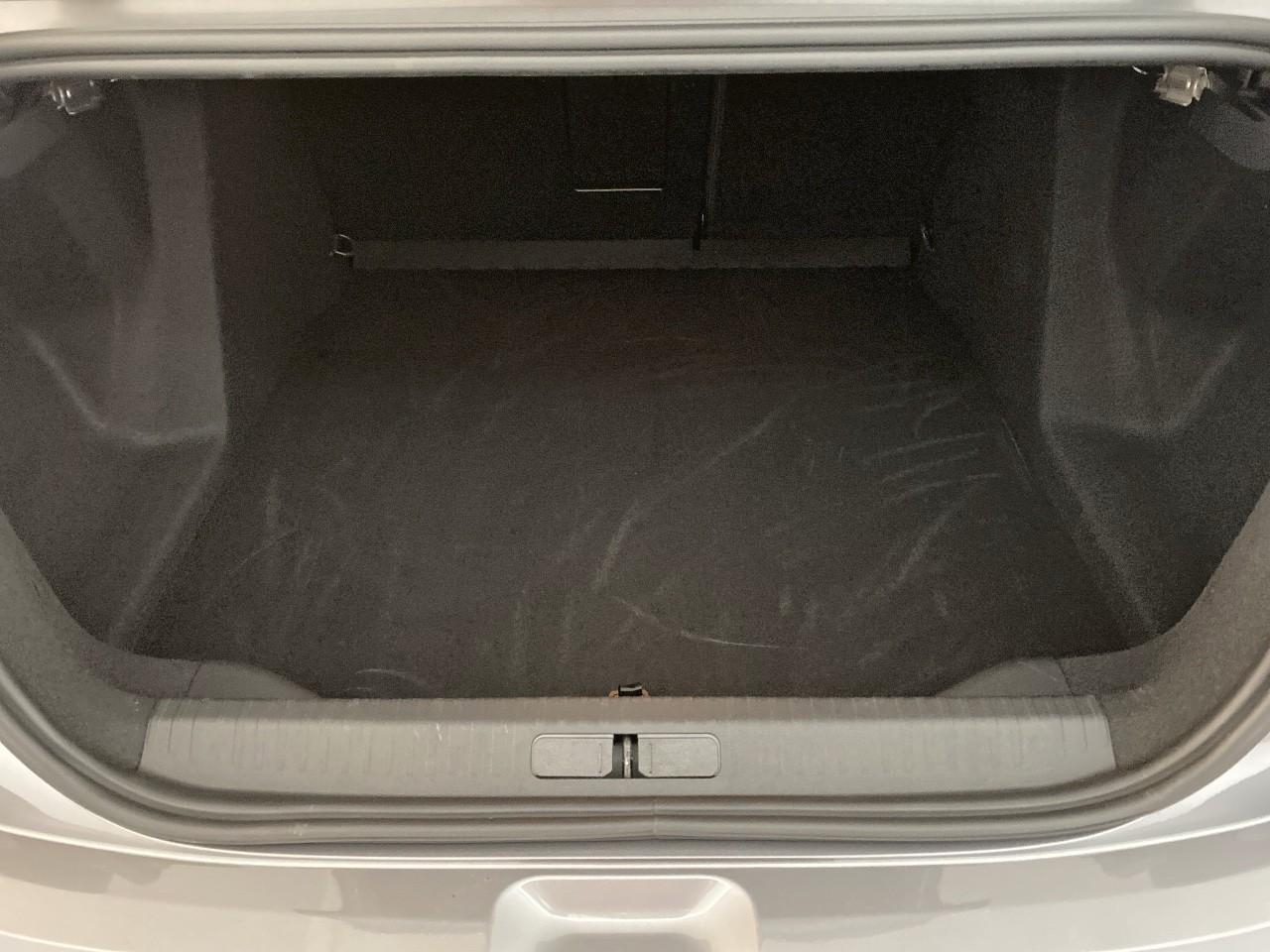 Citroën C4 X hybride 145 ch e-dcs6 max — photo 6