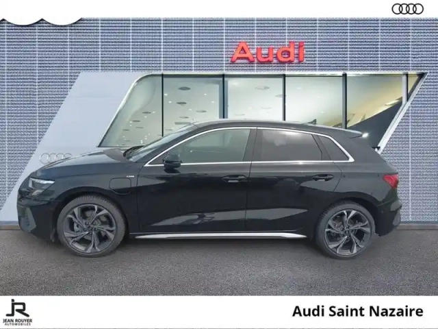 Audi A3 sportback 40 tfsie 204 s tronic 6 — photo 10