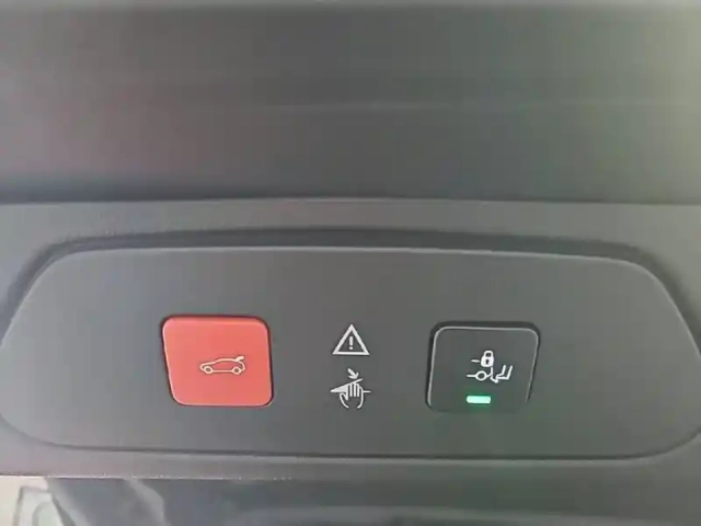 Opel Grandland X hybrid4 300 ch awd bva8 — photo 33