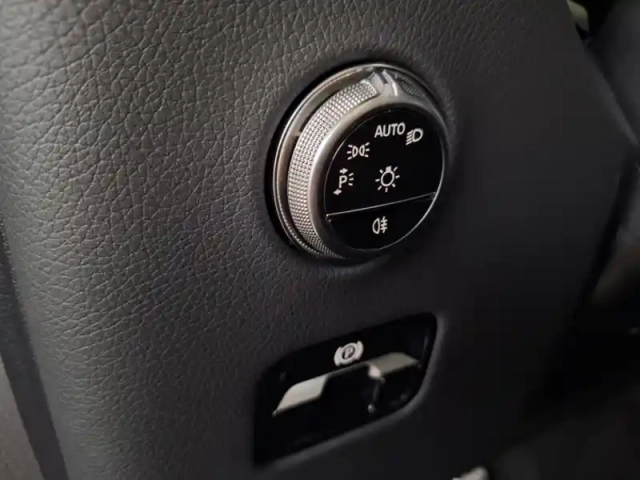 Mercedes Glc 300 d e hybrid eq 4matic c — photo 22