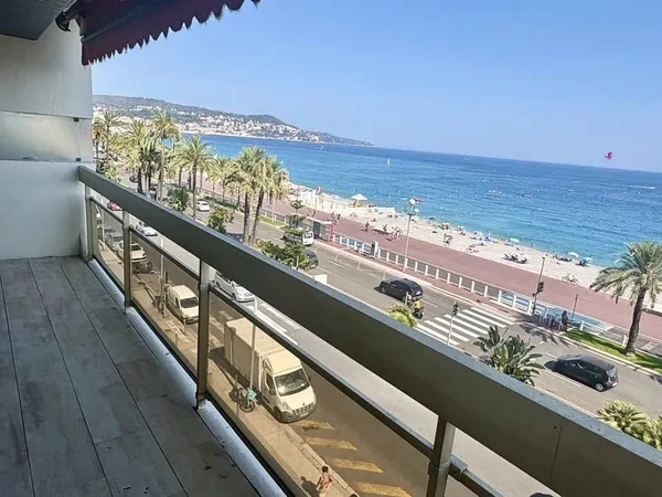 3 PIECES DE 112m² PROMENADE DES ANGLAIS