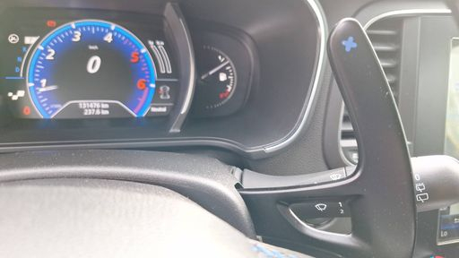 Renault Megane Estate 1.6 dCi 165 EDC6 - GT – 2017 – 131476 km – Diesel – Boîte Automatique — photo 11