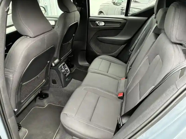 Volvo Xc40 t4 recharge 129+82 ch dct7 — photo 6