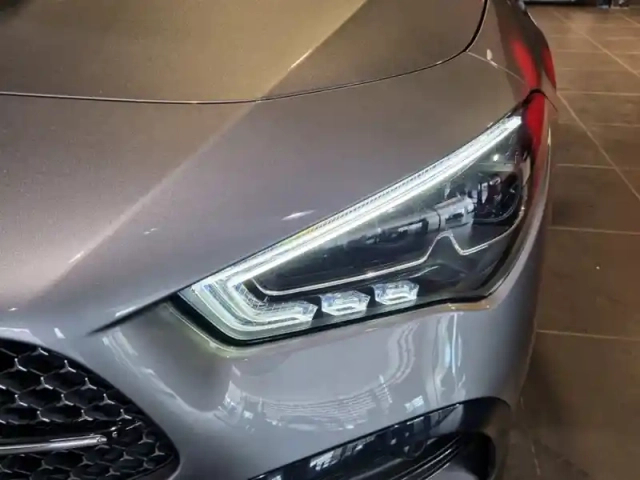 Mercedes Cla 250 e shooting brake amg l — photo 4