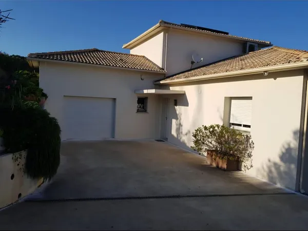 Vends villa corse côte orientale vue mer panoramique iles d Elbe et Mobte Cristo