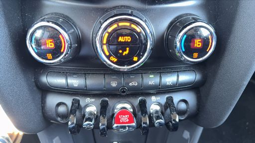 Mini Mini 1.5 Cooper 136 BVA7 - Chili – 2019 – 110502 km – Essence – Boîte Automatique — photo 13
