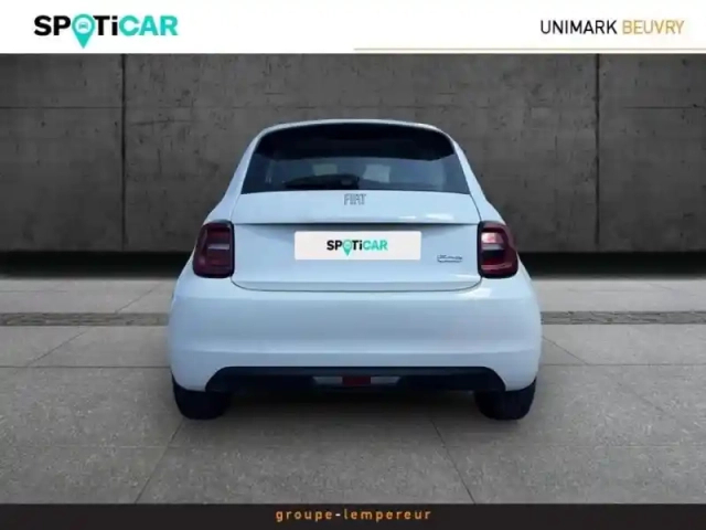Fiat 500 e 95ch action — photo 7