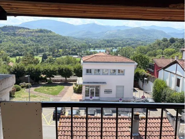 Appartement traversant T4 80m2 centre ville