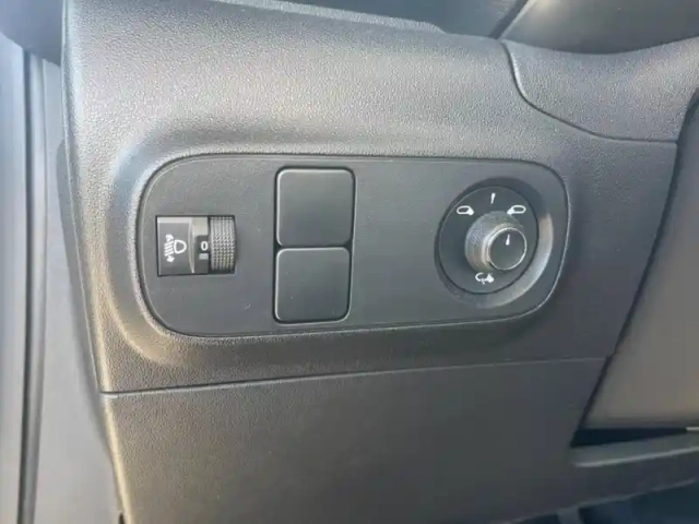 Citroën C3 1.2 puretech 110ch s&amp;s shine eat6 — photo 11