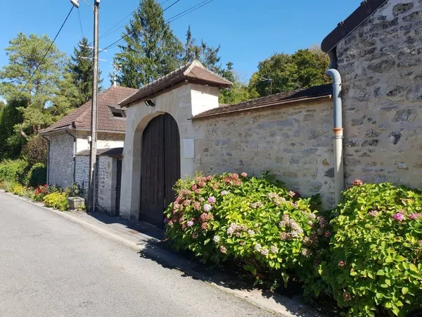 Maison 2 pièces 205 m²