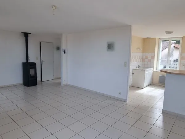 Appartement à louer à VOUXEY