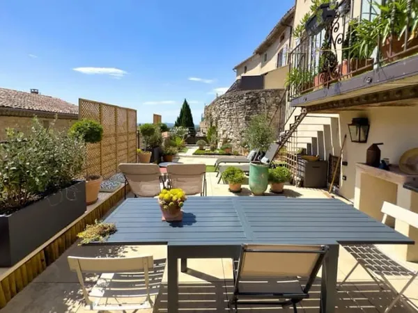 Maison 7 pièces 223 m²